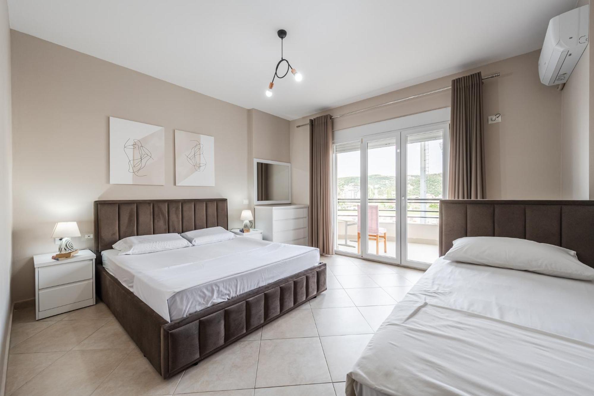 City Center Apartments By Kondo Stays Vlorë エクステリア 写真