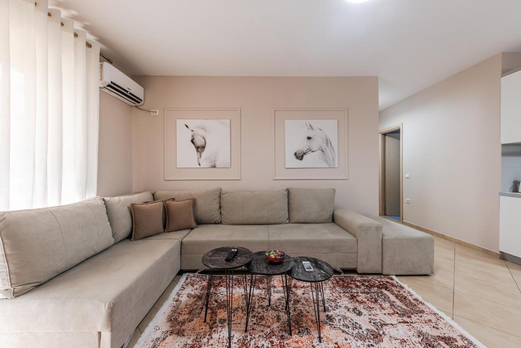 City Center Apartments By Kondo Stays Vlorë エクステリア 写真
