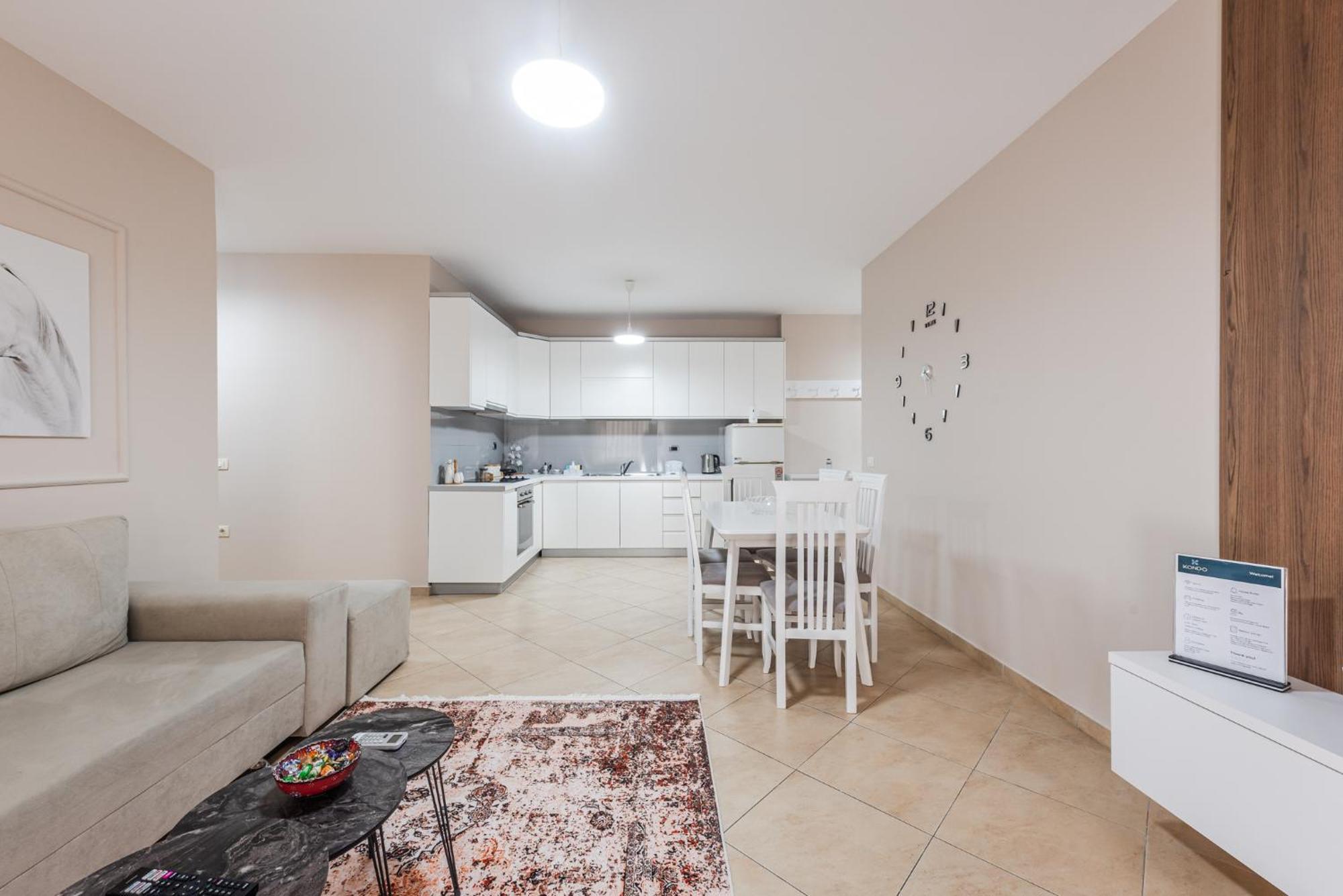 City Center Apartments By Kondo Stays Vlorë エクステリア 写真