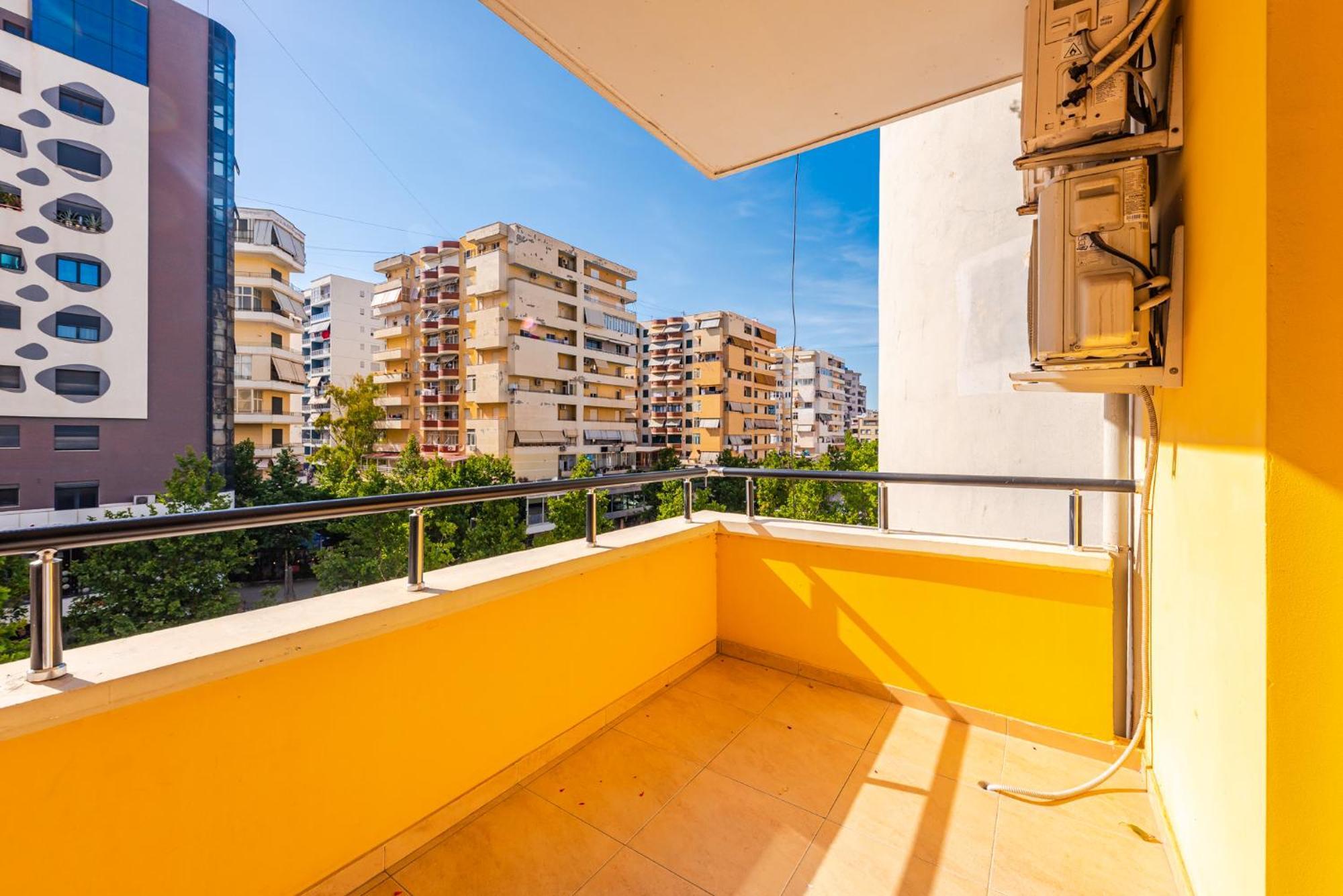 City Center Apartments By Kondo Stays Vlorë エクステリア 写真
