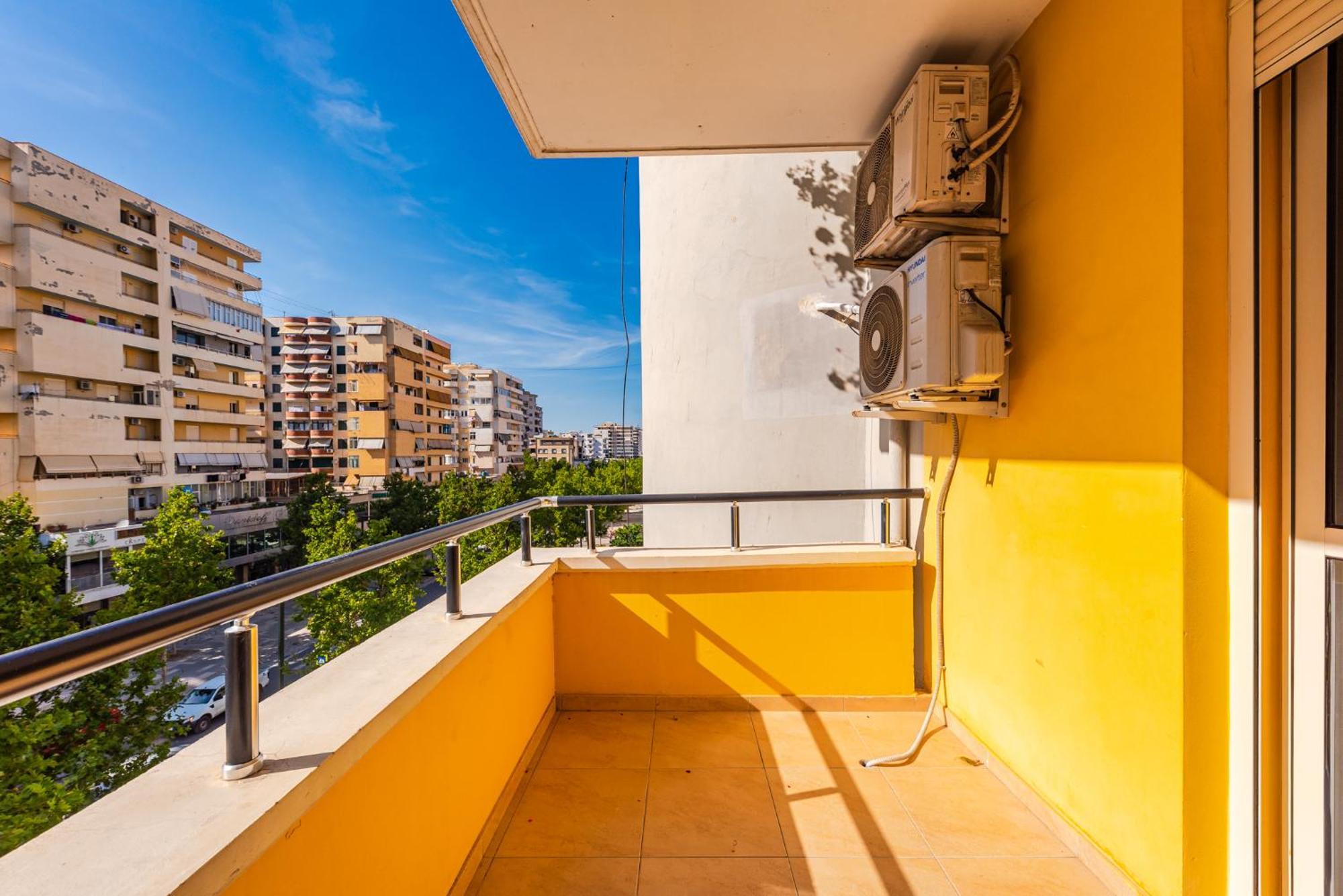 City Center Apartments By Kondo Stays Vlorë エクステリア 写真